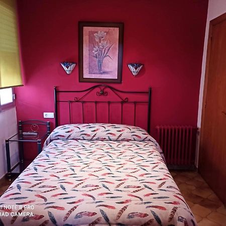 Pension La Parada Fabero Екстер'єр фото