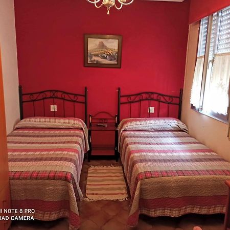 Pension La Parada Fabero Екстер'єр фото